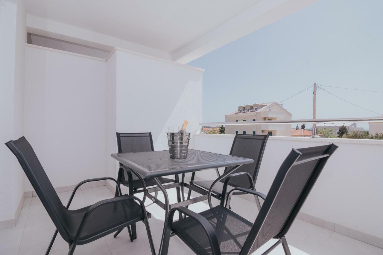 נובליה Apartments Pool Villa Aldura מראה חיצוני תמונה